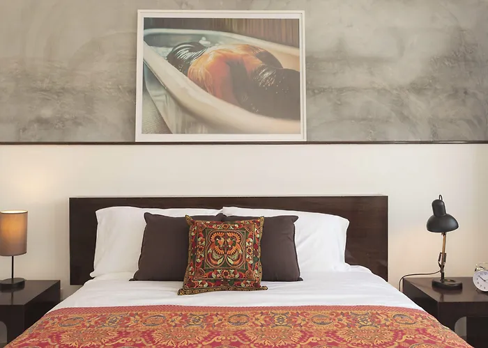 Kama Bed & Breakfast 3*