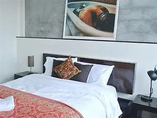 Bed & Breakfast Kama Bangkok